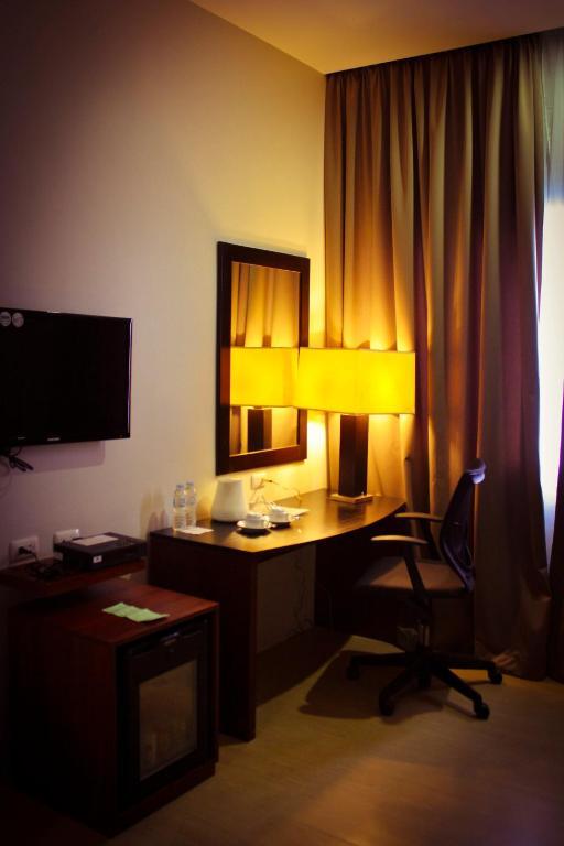 Avenue Suites Hotel And Spa Bacolod Room photo