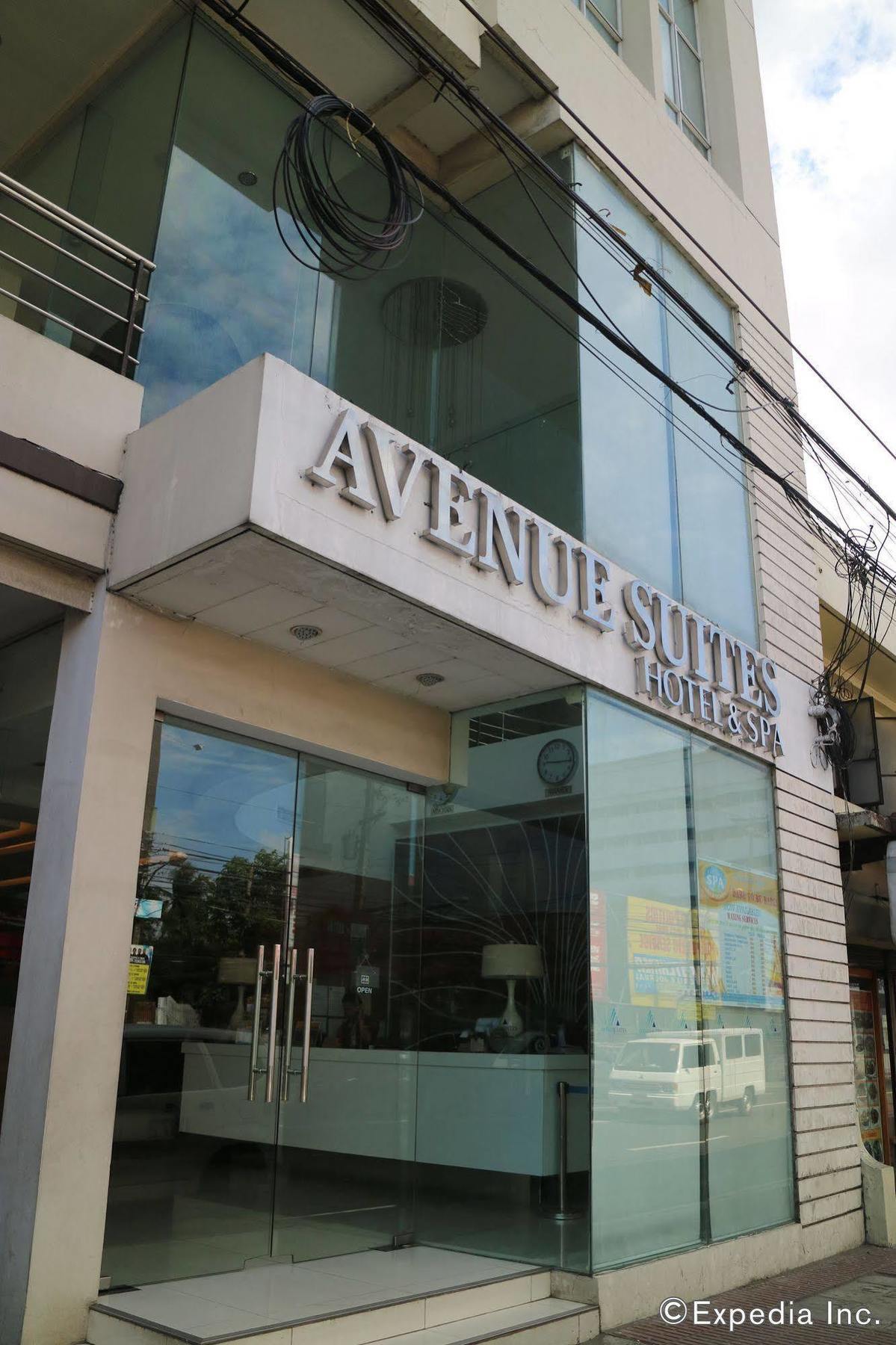 Avenue Suites Hotel And Spa Bacolod Exterior photo